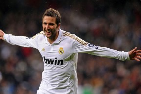 AYX SPORTS-意甲精彩瞬间：场上场下激情四溢！，意甲 视频